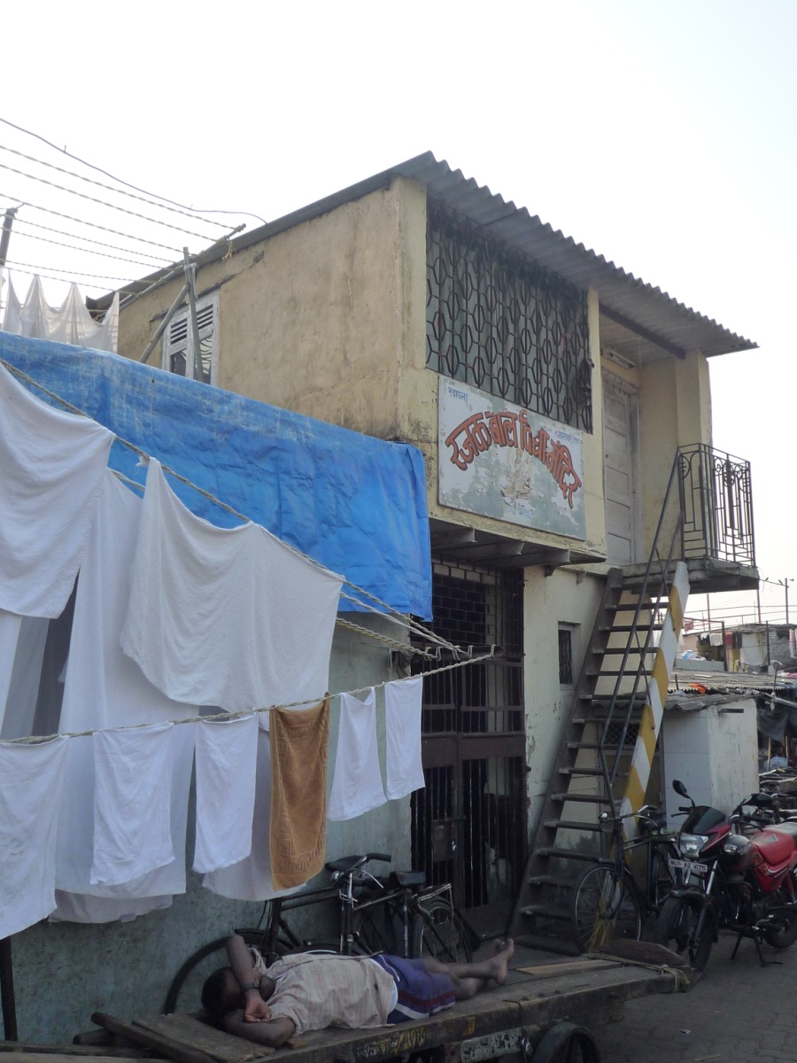 Open Space Laundry06